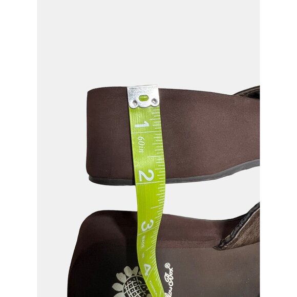 ✅3/$20 Swim Sale-YELLOW BOX Flip-Flop Wedge Sandals (Gold & Silver) Size 6.5 - Picture 7 of 8